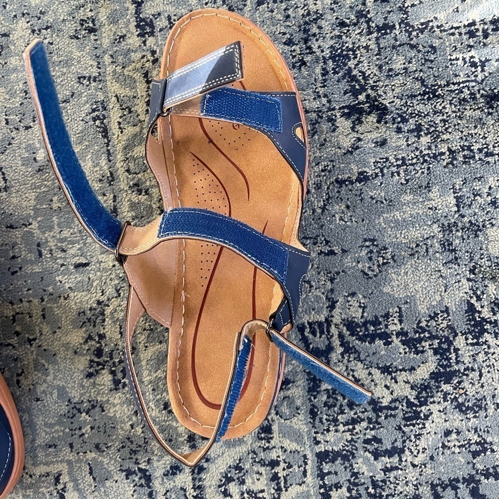 Blue Sandals 8/39 NWOT - Picture 3 of 5